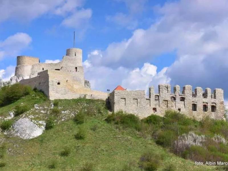 Zamek rycerski Rabsztyn "Krucza Skała" na Szlaku Orlich Gniazd